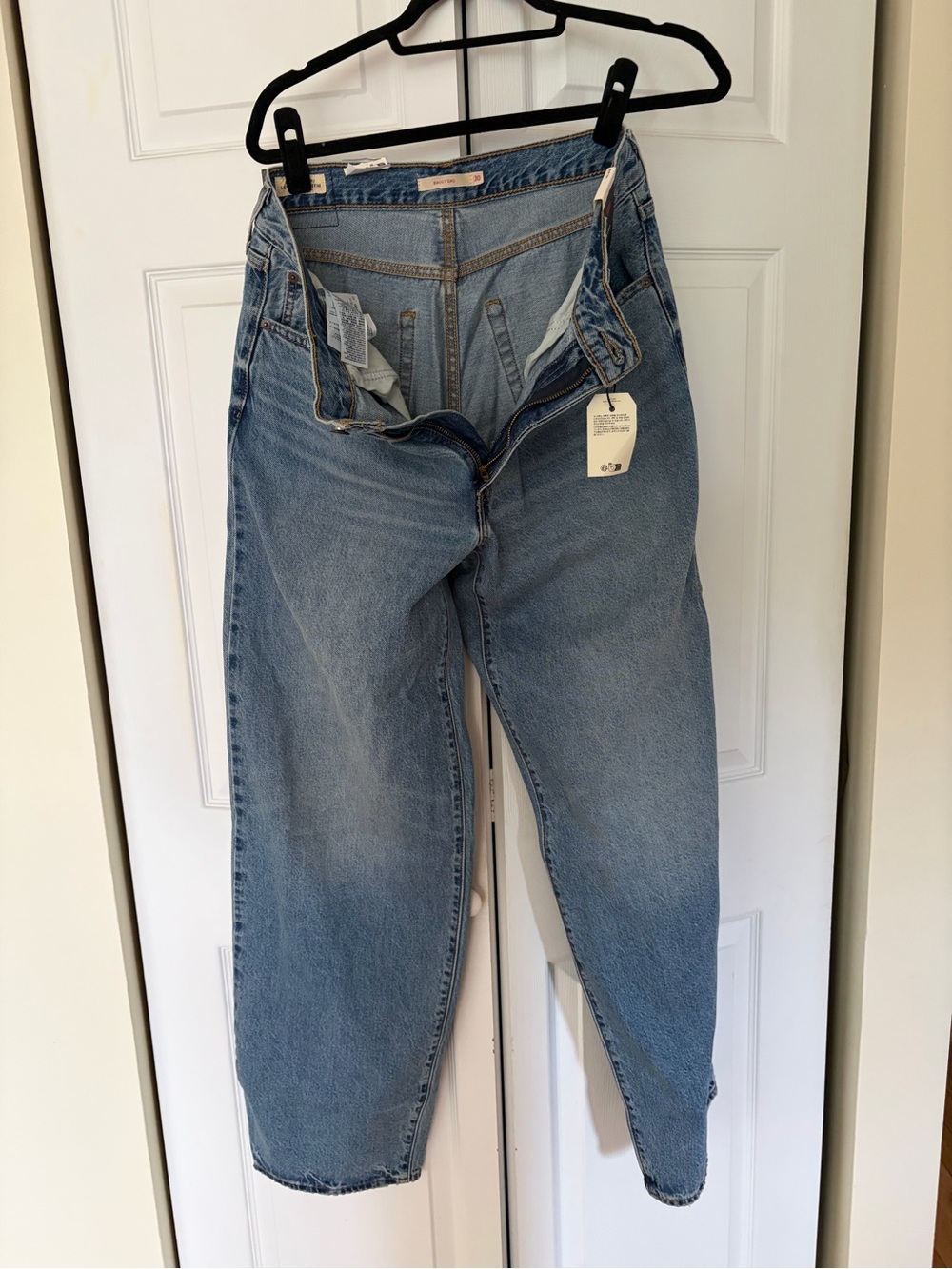 Levi's Light Blue Boyfriend Jeans - Picture 3 of 7
